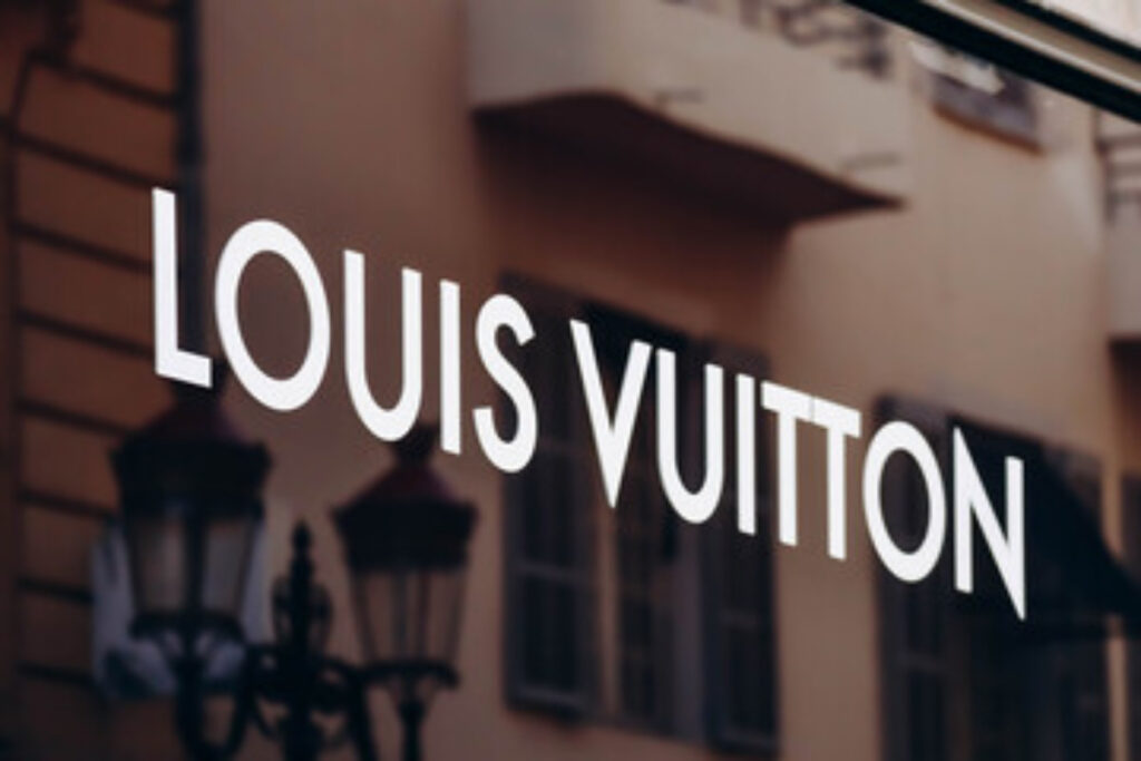 Louis Vuittonルイ・ヴィトンのウィンドウ